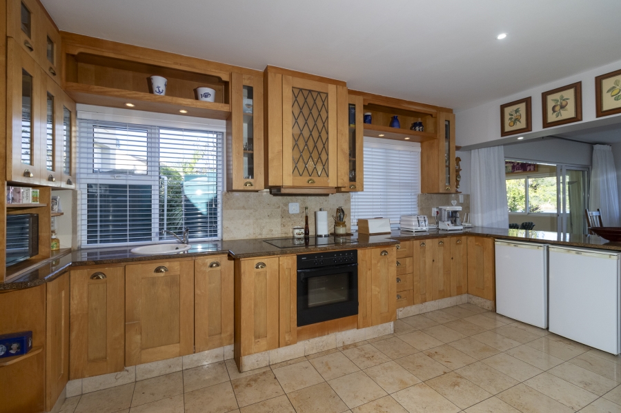 6 Bedroom Property for Sale in Royal Alfred Marina Eastern Cape